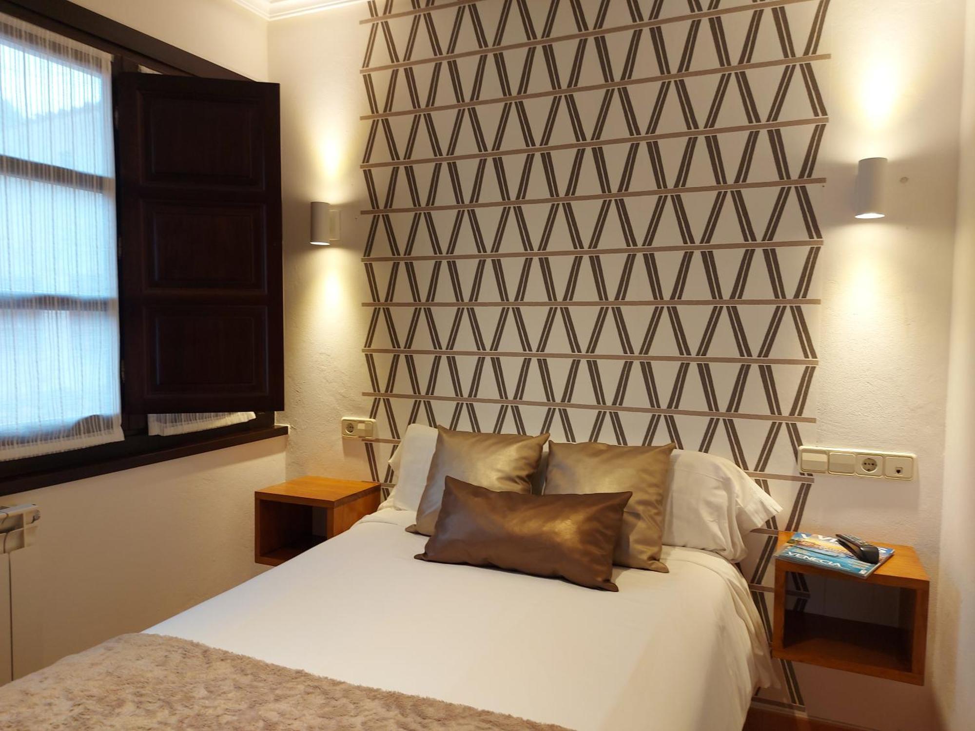 Single Room,1668068278:JPEG